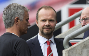 Tiết lộ gây sốc về mối quan hệ đổ vỡ giữa Mourinho và Ed Woodward