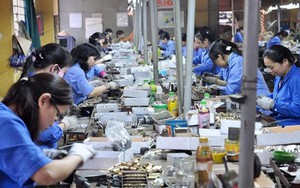Hàng ngàn lao động nữ sẽ được bù lương hưu như thế nào?