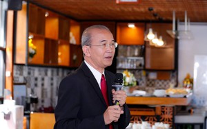 Cựu CEO Trung Nguyên: "Tôi được yêu cầu phải làm thủ tục lạy trước bàn thờ đạo”