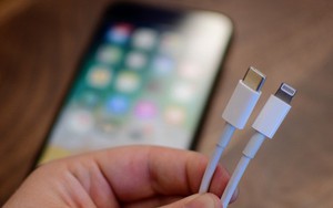 Thật đáng tiếc, iPhone 2018 sẽ không có bộ sạc mới hỗ trợ sạc nhanh