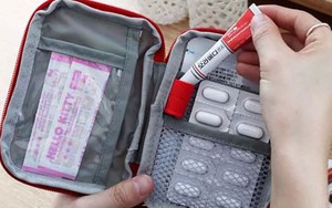 Túi thuốc sơ cấp cứu cần mang theo khi đi du lịch kỳ nghỉ lễ