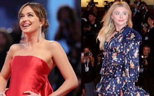 Hình ảnh đối lập tại LHP Venice: Mỹ nhân "50 Sắc Thái" lộng lẫy không góc chết, Chloe Moretz lại bị chê "kém sang"