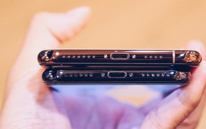 Giải ngố: Tại sao iPhone XS lại có cạnh đáy thiếu cân đối đến vậy?