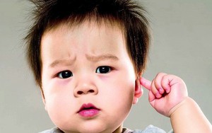 Bé không giật mình khi ngủ: Cẩn thận với căn bệnh bẩm sinh khiến trẻ trở thành tàn tật