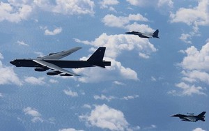 Ảnh: B-52 của Mỹ bay qua Biển Đông hai lần trong một tuần