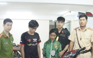 CSGT truy đuổi bắt giữ đôi nam nữ cướp giật trong đêm