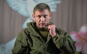 Ám sát lãnh đạo ly khai Donetsk: Bom giấu trong đèn chùm, nạn nhân gần như đầu lìa khỏi cổ