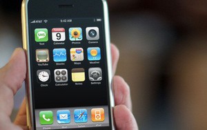 Nhìn lại 11 năm trước: Apple từng giảm giá iPhone 200 USD khiến iFan giận dữ và cực lực phản đối