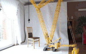Tưởng là món đồ chơi vô dụng nhưng chiếc xe bằng LEGO này có thể cẩu được nhiều thứ không thua gì hàng thật