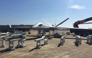 Trung Quốc phát triển UAV quân dụng, Mỹ đứng ngồi không yên