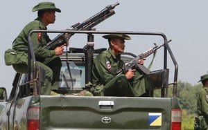 Phiến quân Hồi giáo Rohingya phục kích xe tải quân sự Myanmar