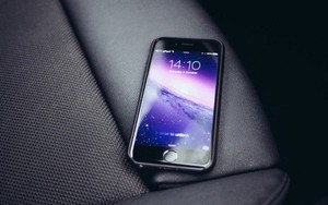 Người người nhà nhà đi thay pin, Apple hết sạch hàng dành cho iPhone 6 Plus