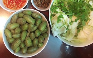 Gần 300.000 đồng/kg nhót xanh đầu mùa vẫn ‘hút’ người mua