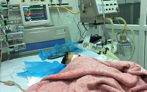 Vụ tiêm nhầm khiến bé 8 tháng nguy kịch, PGS Nguyễn Hữu Đức: "Không chỉ là lỗi cá nhân"!