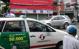 Hiệp hội taxi TP.HCM gửi đơn “thỉnh cầu” Bộ trưởng GTVT trong vụ Grab, Uber