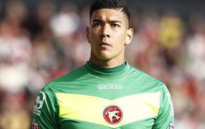 Neil Etheridge, thủ môn Ngoại hạng ở giải “ao làng”