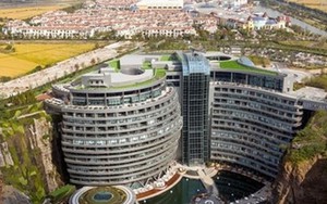Kinh ngạc khách sạn ngầm “chọc đất” đầu tiên thế giới ở Trung Quốc