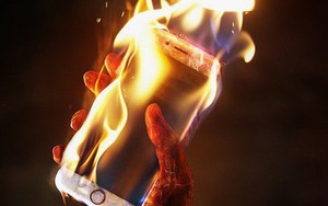 Sạc pin điện thoại qua đêm: Thói quen tưởng vô hại nhưng lại khiến bạn "hao tài tốn của"