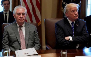 Ông Trump chê cựu Ngoại trưởng Mỹ “đần độn”