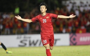 Mẹ cầu thủ Phan Văn Đức dặn con chơi máu lửa, ghi bàn thắng quyết định vào lưới Malaysia