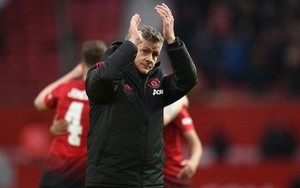 Sau "tuần trăng mật" ngọt ngào, trước mắt Solskjaer là một cơn cuồng phong