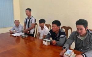Viện trưởng huyện Bình Chánh trao 820 triệu cho 3 thanh niên bị oan sai