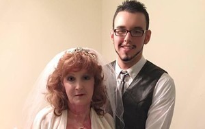 Cụ bà 71 kết hôn với thiếu niên 17 tuổi: 'Đêm tân hôn thật tuyệt vời'