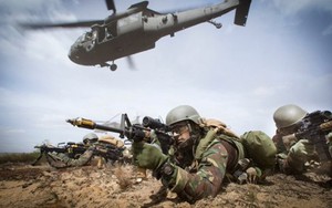 Học giả Hong Kong: NATO đã lỗi thời và cần “vứt vào thùng rác lịch sử”
