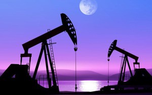 "Giải mã" cú giảm 25% của giá dầu trong năm 2018