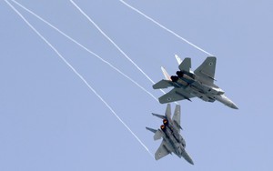 Israel-Iran chỉ chơi trò "mèo vờn chuột" ở Syria, Nga không cần "hãm phanh" để ngăn chặn rủi ro?