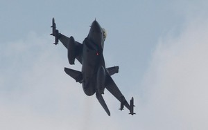 Mỹ rút lui, Thổ Nhĩ Kỳ chờ cái "gật đầu" từ Nga để "thừa kế" không phận ở Syria?