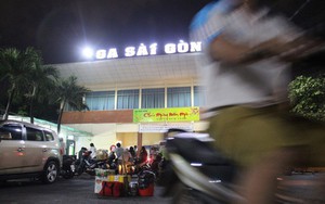 Người mặc đồ bảo vệ lừa đảo ở ga Sài Gòn tới cơ quan công an trình diện