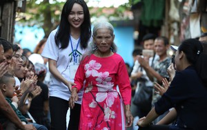 Cụ già 84 lên sàn catwalk có 1-0-2 ở Hà Nội và lời khuyên bất ngờ của Lê Hoàng cho phụ nữ