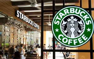 Sau sự cố nước dính dầu thải, các cửa hàng của Starbucks đồng loạt mở cửa trở lại