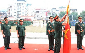 Binh chủng Tăng thiết giáp đón nhận Huân chương Quân công hạng Ba