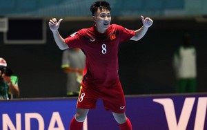 Theo chân Công Phượng, người hùng World Cup mơ "làm việc lớn" tại Nhật Bản