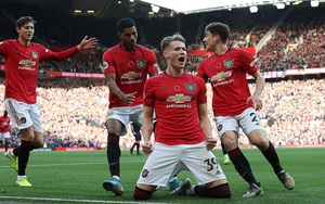 Giành 3 điểm trong trận đấu kỳ quặc, Man United nhảy vọt chóng mặt trên BXH Premier League