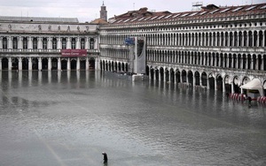 Venice “thất thủ” do triều cường, Italy ban bố tình trạng khẩn cấp