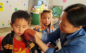 Hai cô giáo hy sinh hạnh phúc bản thân, làm mẹ của 17 đứa trẻ H’Mông