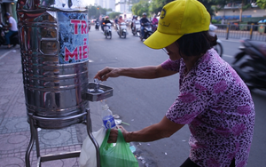 Những món quà miễn phí ấm tình người Sài Gòn