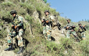 Lính Ấn Độ “đeo đá vào chân” chiến đấu ở Kashmir: Trung Quốc và Pakistan hả hê?