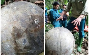 Người dân phát hiện vật thể lạ hình cầu rơi trong rừng phòng hộ ở Tuyên Quang