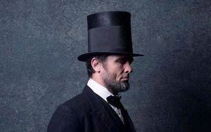 Đóng giả làm Abraham Lincoln, 1 năm sau chuyện không tin nổi đã xảy ra với người đàn ông