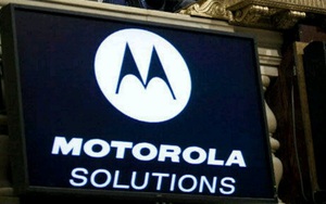 Motorola cáo buộc đối thủ Trung Quốc sử dụng một gián điệp hai mang để ăn trộm công nghệ