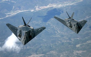 Chết trên đỉnh hoàng kim: Vì sao Mỹ khai tử F-117A khi đối thủ chưa hề có máy bay tàng hình?