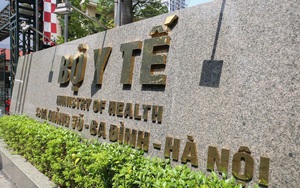 Bắt nữ Phó phòng quản lý giá thuốc, Cục quản lý dược, Bộ Y tế