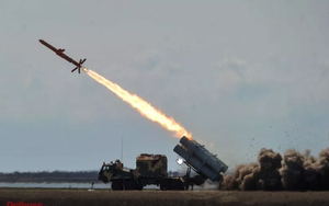 Ukraine tung video phóng tên lửa hành trình "đe dọa" cầu Crimea
