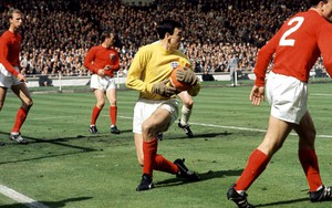 Gordon Banks, thủ môn huyền thoại từng vô địch World Cup 1966 cùng tuyển Anh, qua đời ở tuổi 81