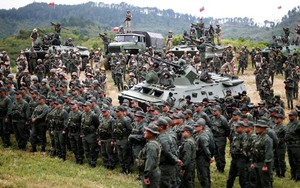 Những thế lực đen tối chống lại Venezuela: Tên lửa và bom sắp giội xuống?