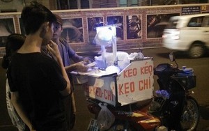 Câu chuyện mang 500 nghìn đi mua kẹo kéo ở Sài Gòn và cái kết vô cùng đáng yêu